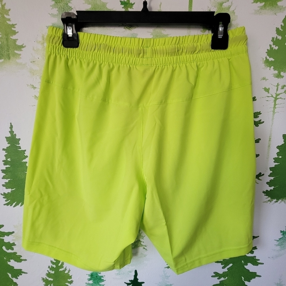 New Reebok Training Shorts. - Picture 2 of 6